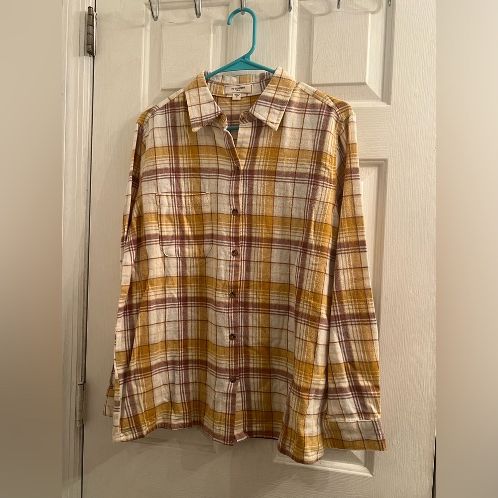 Size medium yellow brown plaid world tour rock fest guitar button up down shirt
